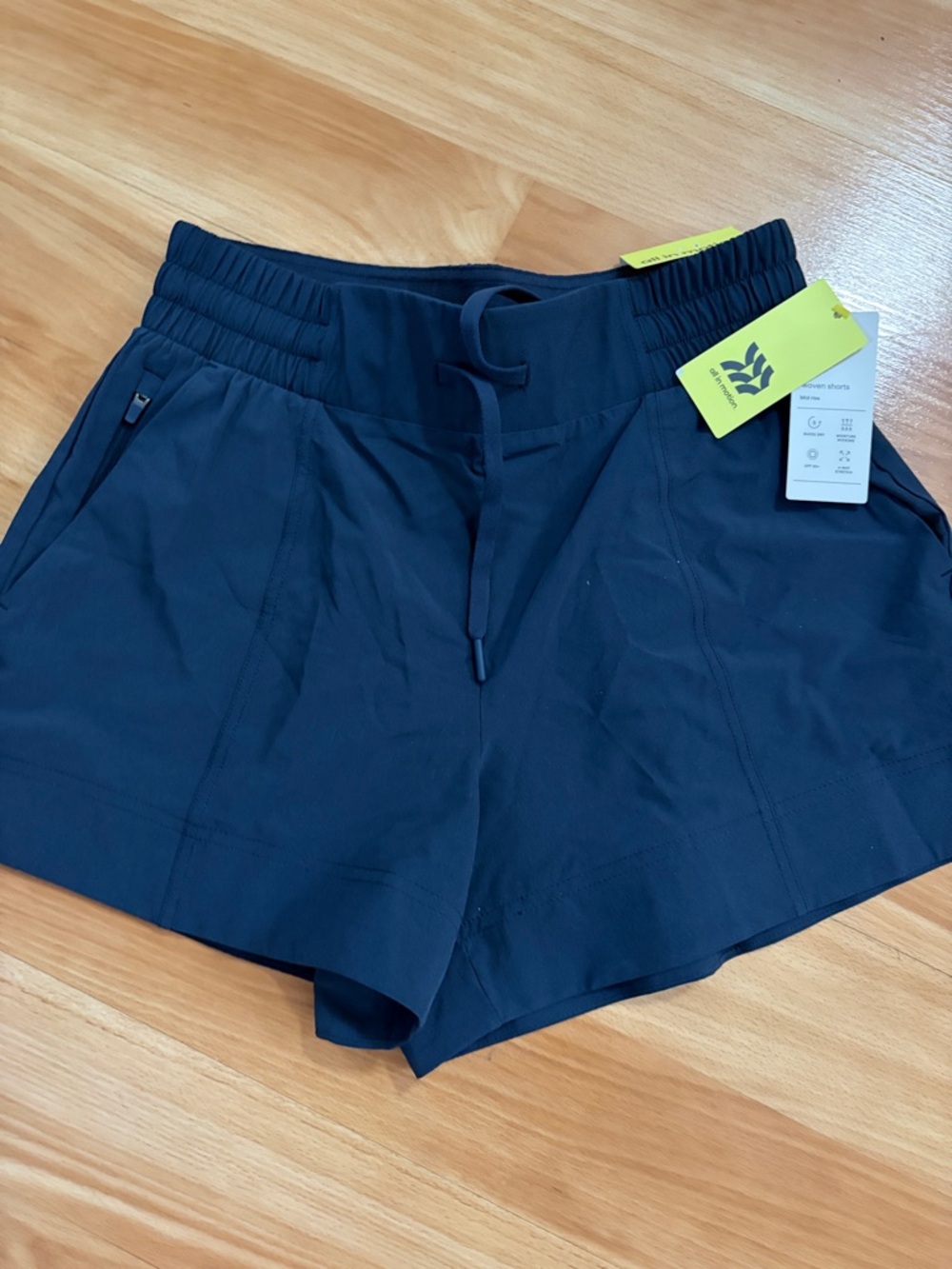 NWT All in Motion active short